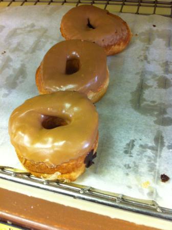 BJ's Donuts & Eatery