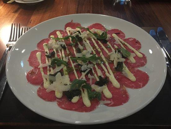 Persone Bar & Restaurant