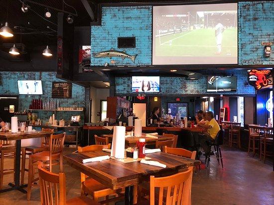 Pothole & Tequila's Sports Bar