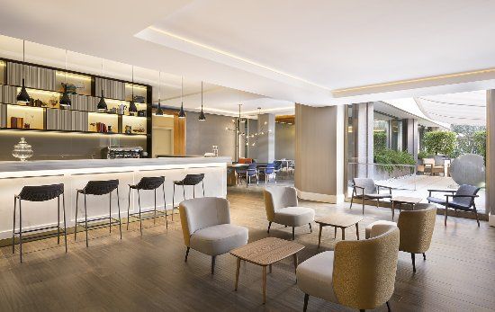 Longitude 12 Bar & Bistro