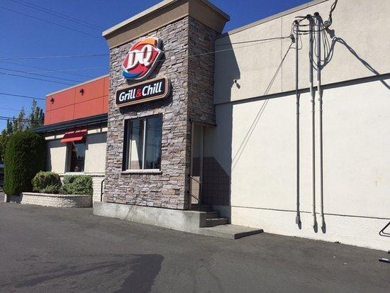Dairy Queen Grill & Chill