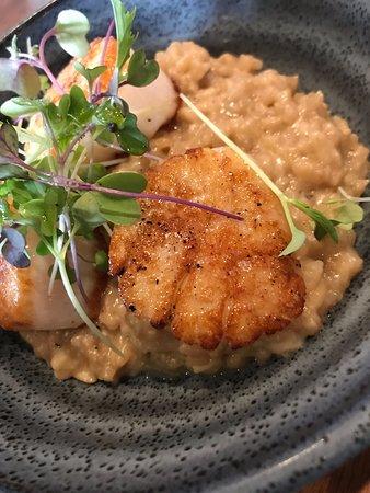 Palette Bar and Grill