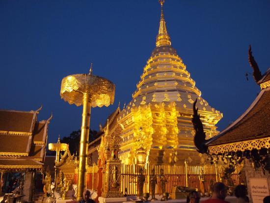 Wat Phra That Doi Kham