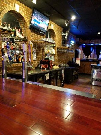 Genos Pizza and Grill