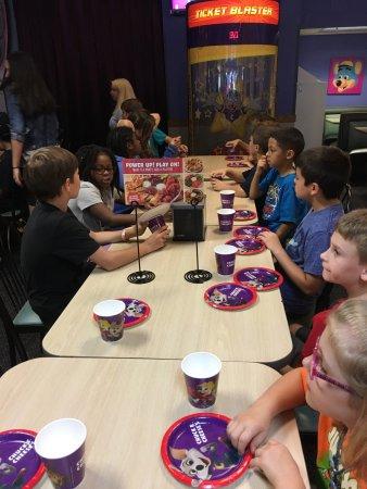 Chuck E. Cheese's
