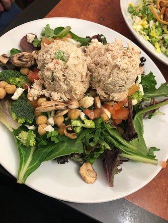 Mickey Fine Pharmacy & Grill