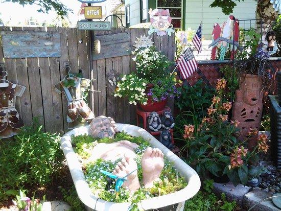 Alf's Ice Cream and Burgers