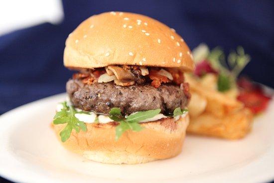 Timezone 8 Bar & Restaurant