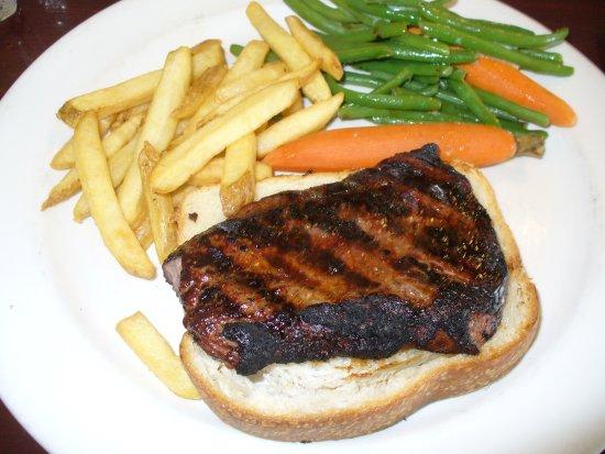 Alexander's Restaurant & Bar