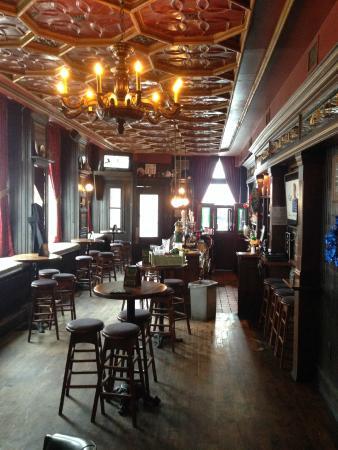 Tir Nan Og Irish Pub