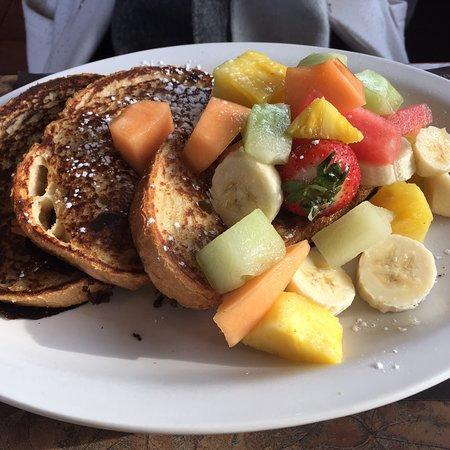 Tutti Frutti breakfast & lunch