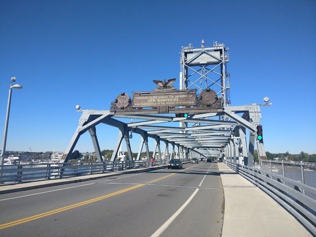 Memorial Bridge
