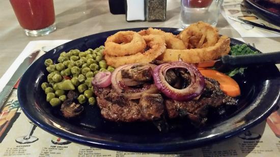 Pow Wow Restaurant & Lounge