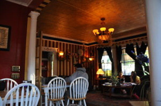Queen Bean Coffee House