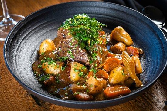 Tysons Social Tavern