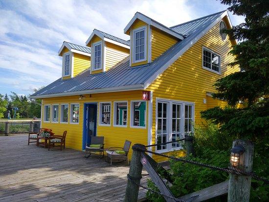 Magnetic Hill Wharf Village & Restaurant