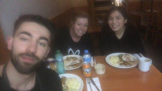 Mazzis Cafe & Restaurant