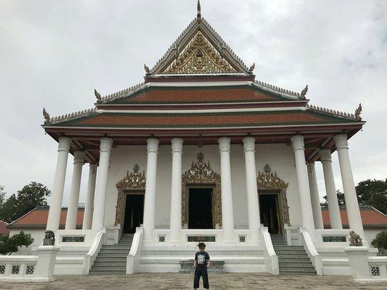 Wat Makut Kasatriyaram Ratchaworavihan