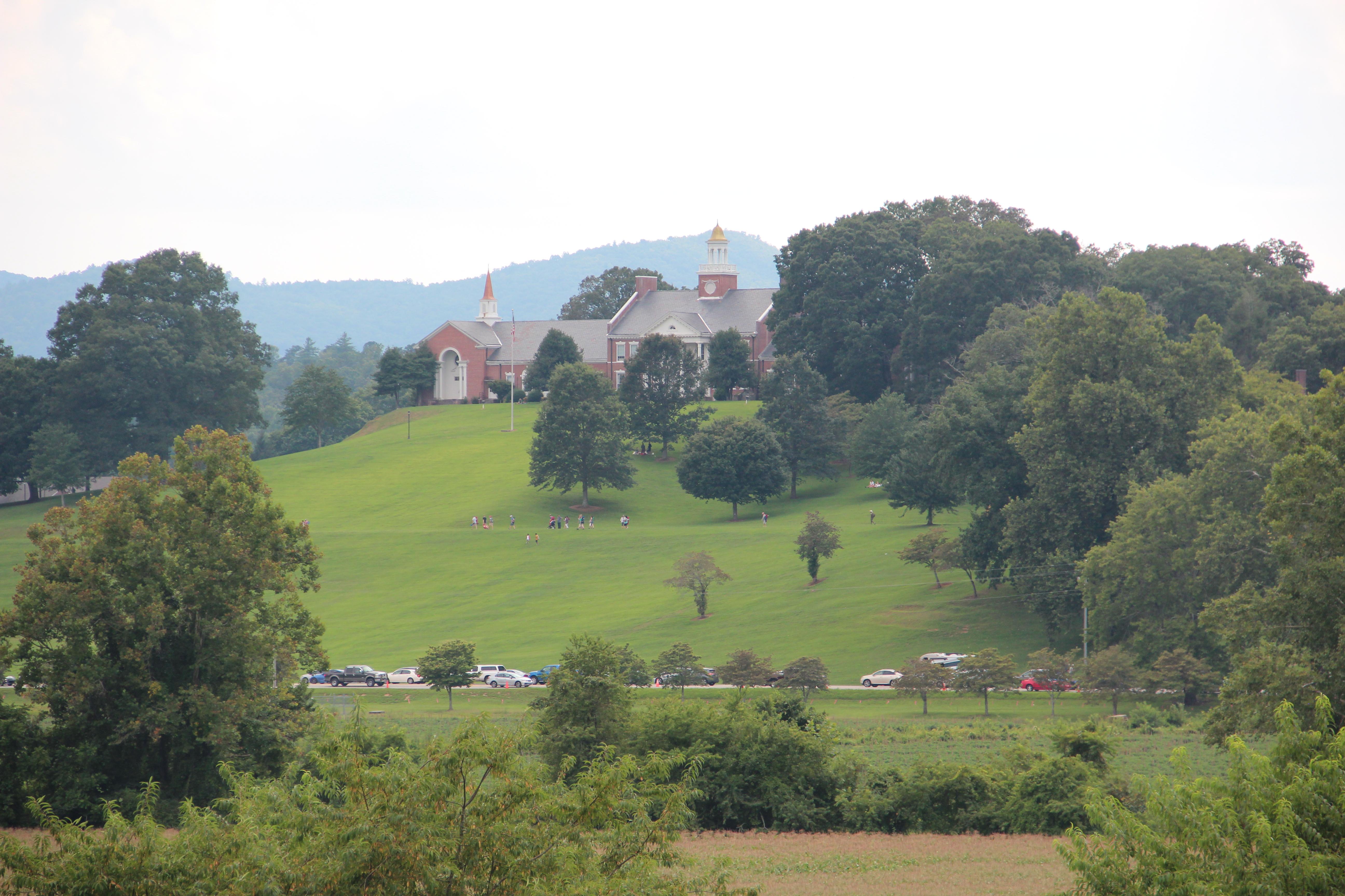 Rabun Gap-Nacoochee School