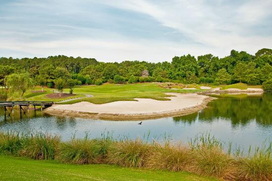 Crescent Pointe Golf Club