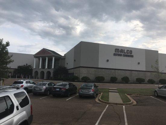 Malco Oxford Commons Cinema Grill