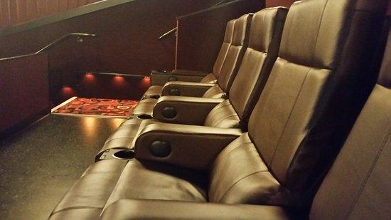 Cinemark 14