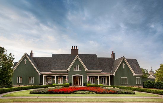 Woodlands Grill At Barnsley Resort