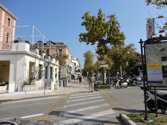 Lido