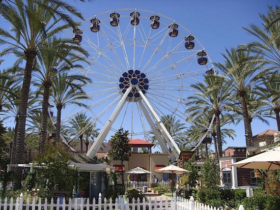Irvine Spectrum Center Giant Wheel