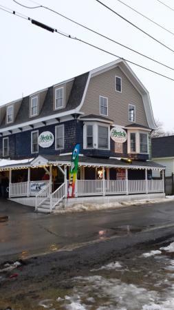 Myrtle Street Tavern