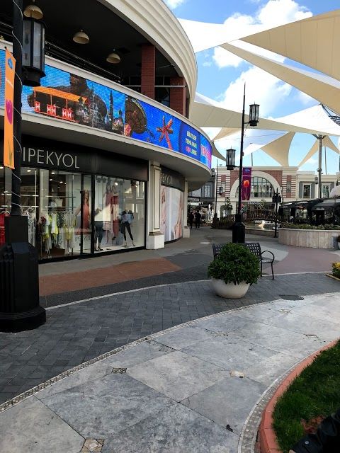 Isfanbul Shopping Mall