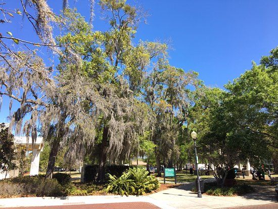 Hannibal Square Heritage Center