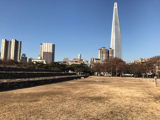 Seoul Seokchon-dong Ancient Tombs