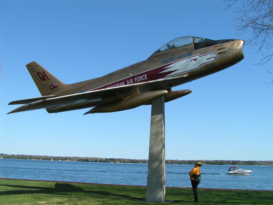 Golden Hawk CF-86 Sabre Jet