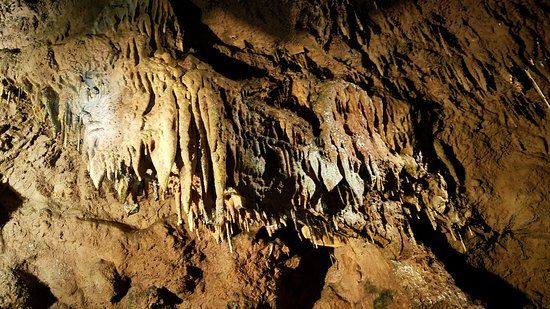 Caverns At Natural Bridge