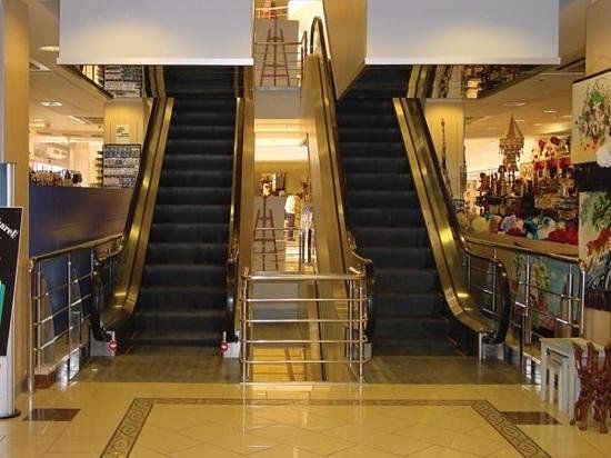 Polcenter Shopping Center