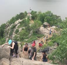 Breakneck Ridge Trail