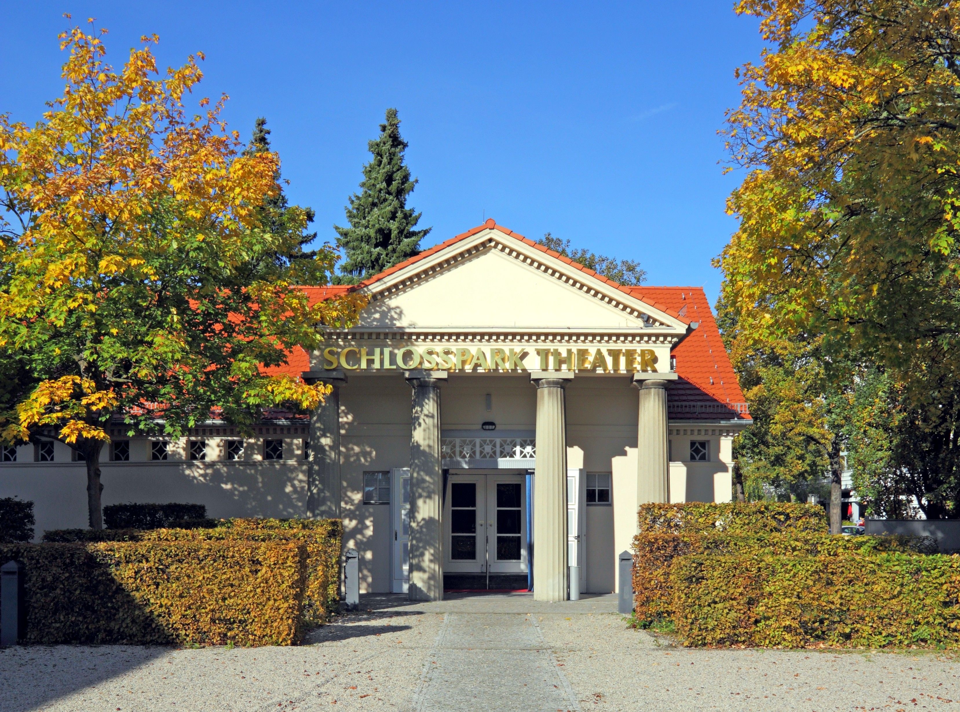 Schlosspark Theater