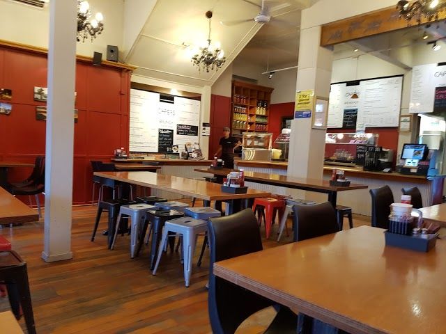 Capers Cafe