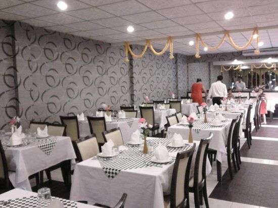 Royal Anand Restaurant