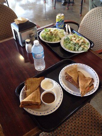 Mama and Papa's Cafe