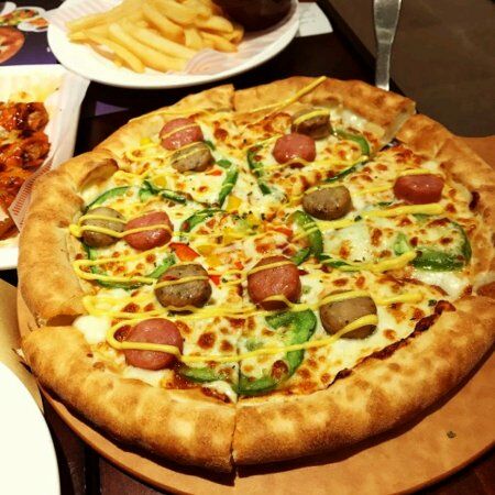 Mr. Pizza